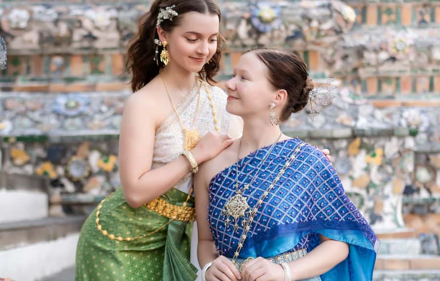 Professional Thai Costume Photography at Wat Arun, Bangkok - Key details before you book
