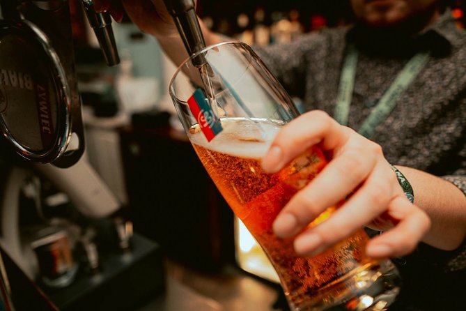 Pub Crawl + Unlimited Drinks + VIP entry + Drinking Games & Photographer - The Photographer: A Useful Extra With Some Uncertainty