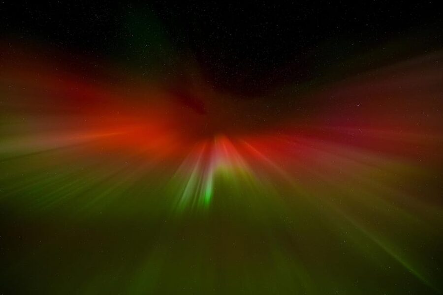 Reykjavik: Northern Lights Tour with Private Photographer - Booking details worth knowing