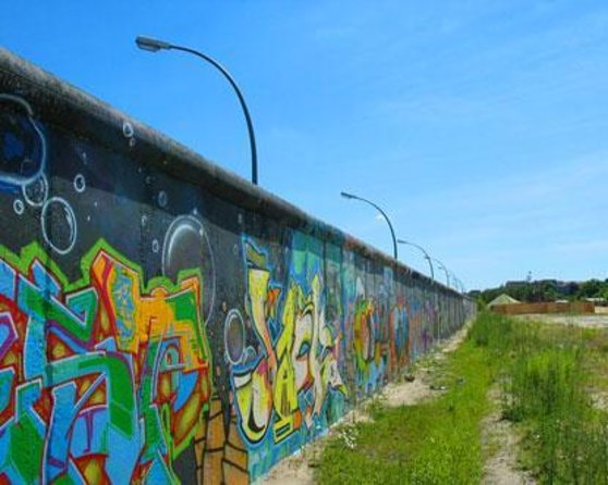 Romantic Berlin Rickshaw City and Photo Tour - incl. pick-up - Key points to know before booking