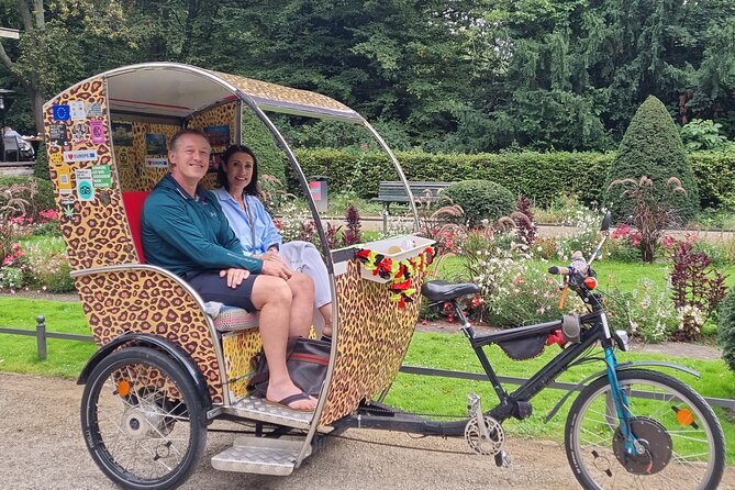 Romantic Berlin Rickshaw City and Photo Tour - incl. pick-up - Gendarmenmarkt, Bebelplatz, and the Neue Wache