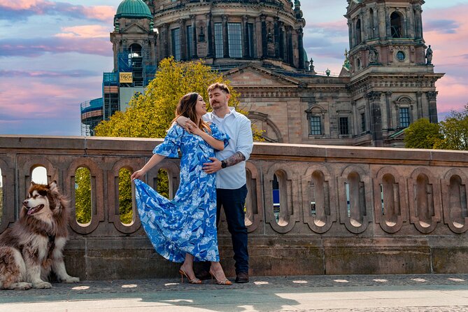 Romantic Couple Photoshoot in the Heart of Berlin - Proposals and special occasions