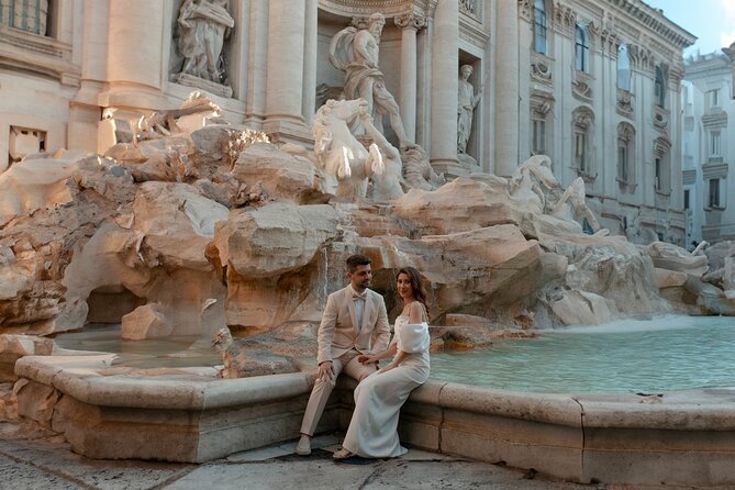 Rome: 1-Hour Private Photo Shoot for Family, Couples or Solo - Walking to the Tempio di Adriano