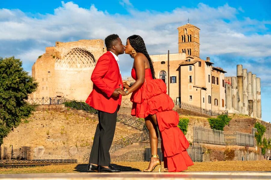 Rome: Colosseum Photoshoot – Private Session - Is $47 good value?