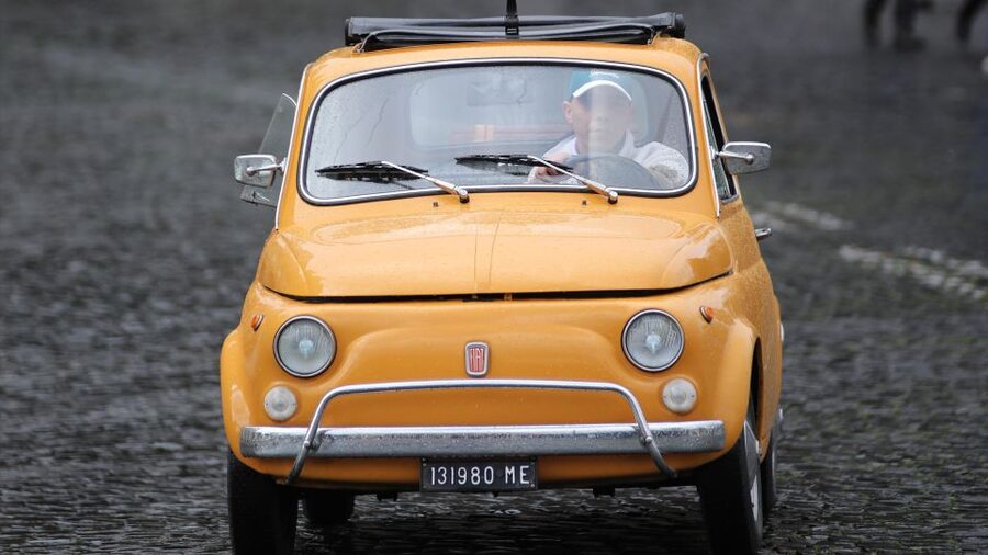 Rome: Fiat Cinquecento Vintage Photography Service - Timing, comfort, and who should book