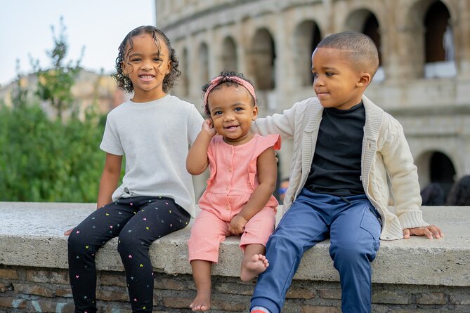 Rome: Photo Shoot in Rome with Professional Photographer - How the photographers help you look natural