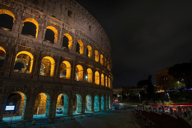 Rome Photography Masterclass - Private Photography Lesson - Pantheon: detail, symmetry, and a compact stop