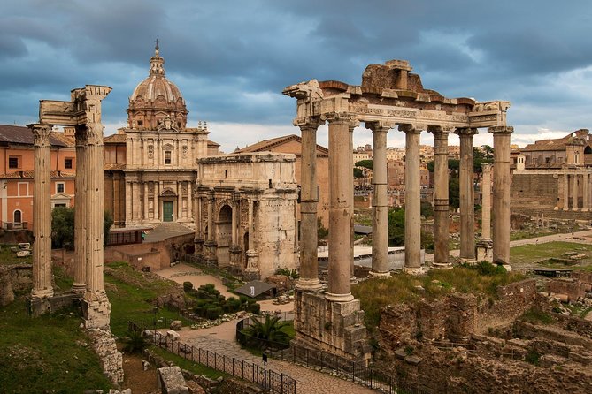 Rome Photography Masterclass - Private Photography Lesson - Trevi Fountain: famous views and a more personal angle