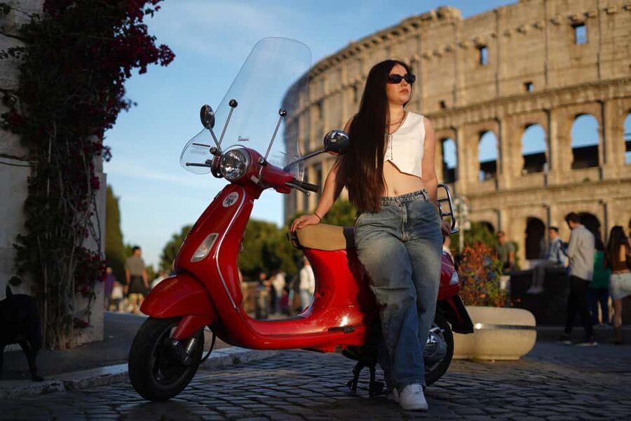 Rome: Photography Service by Vespa Scooter - The Orange Garden: the scenic pause