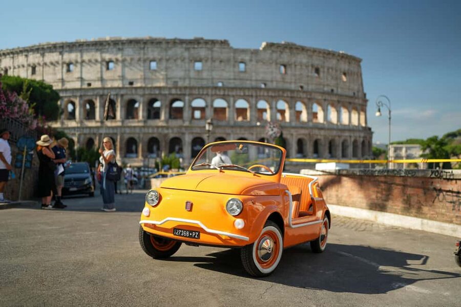 Rome: Photoshoot Service with Vintage Fiat 500 - From the Fontana dell’Acqua Paola to Janiculum Hill