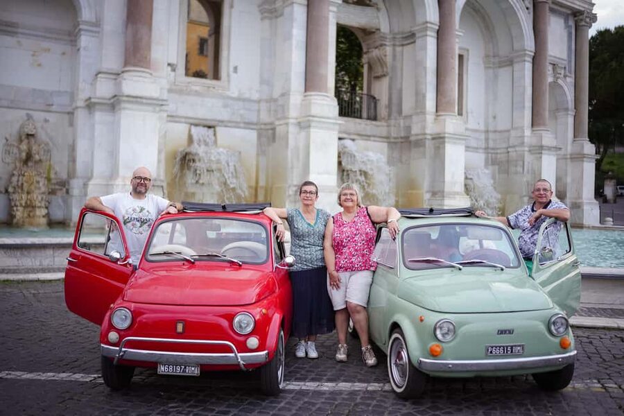 Rome: Photoshoot Service with Vintage Fiat 500 - Who should book this Rome photo tour?