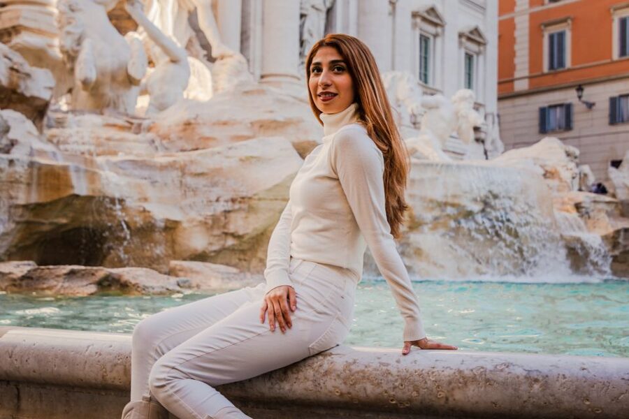 Rome: Private Photoshoot at the Trevi Fountain - Choosing the best time at Trevi Fountain