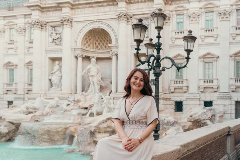 Rome: Private photoshoot at the Trevi Fountain Golden Hour - What happens during a 10 to 90 minute session