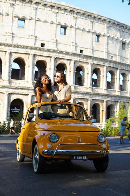 Rome Pro Photoshoot Service with Free Transport by Fiat 500 - Passing Circus Maximus and Piazza Venezia