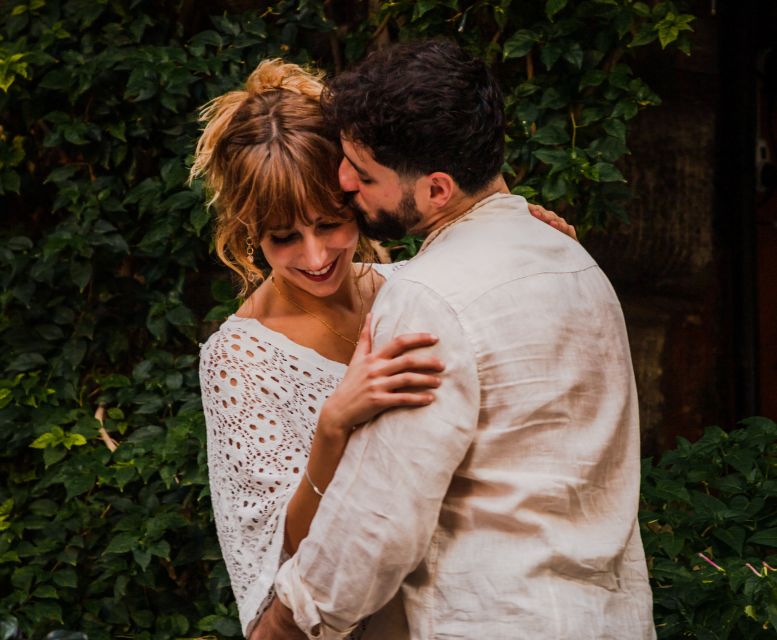 Rome: Romantic Photoshoot for Couples - What happens at the Spanish Steps