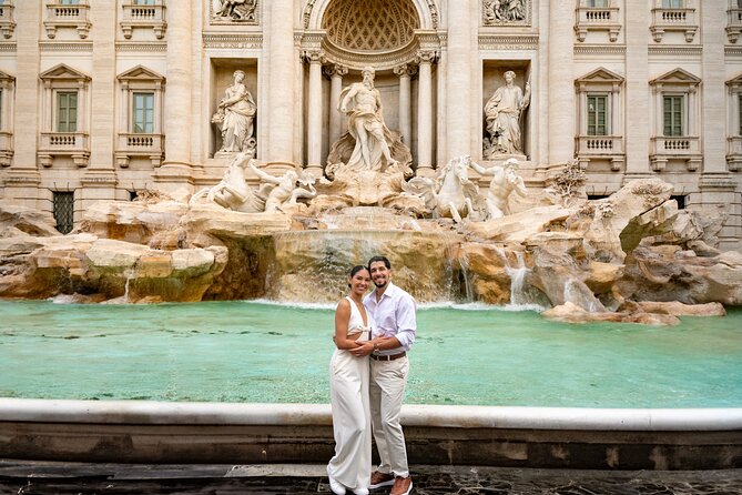 Rome: Trevi Fountain Photoshoot, Private & Early Morning - Posing Help From Moji or Sara