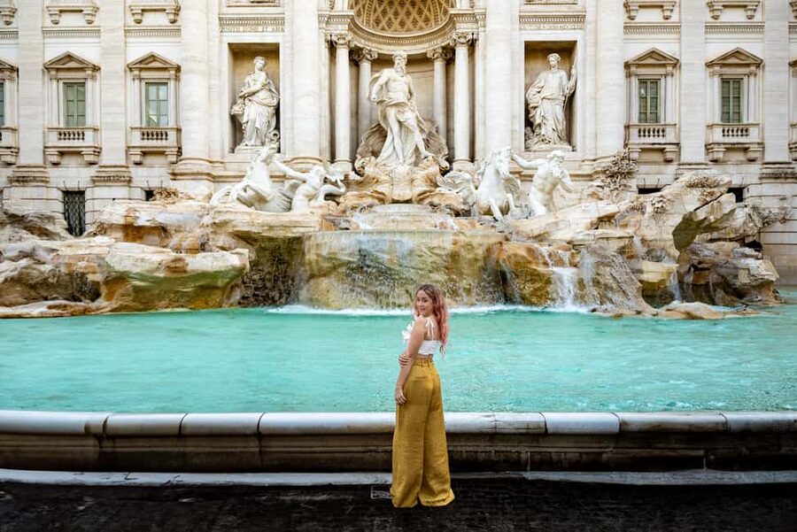 Rome: Trevi Fountain Photoshoot – Private & Personalized - Who should book this Rome photoshoot?