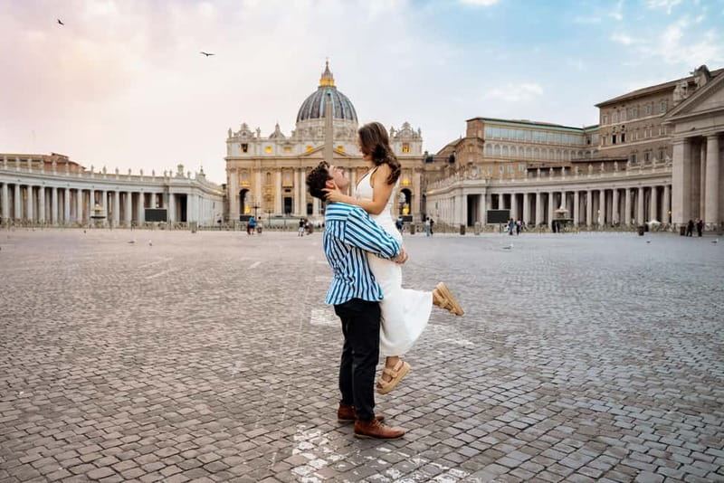 Rome: Vatican and Castel Sant'Angelo Private Photoshoot - Meeting at St. Angelo Bridge