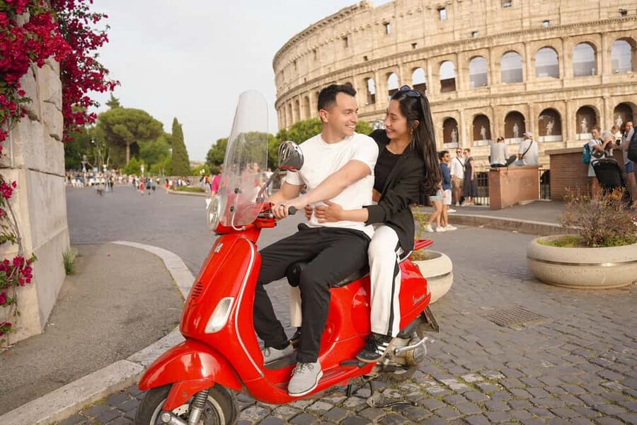 Rome: Vespa Photo Tour with Historic City Highlights - Key points to know before booking
