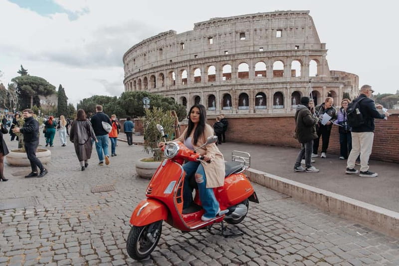 Rome: Vespa Ride in the Streets with Photography - Meeting at Caffè Roma