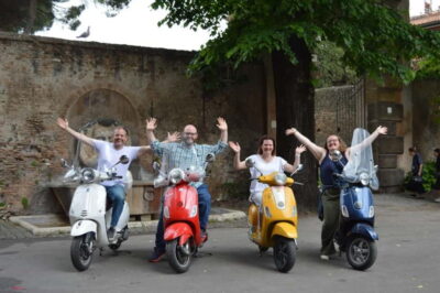 Vespa tour “When in Rome” with Dessert and Photography