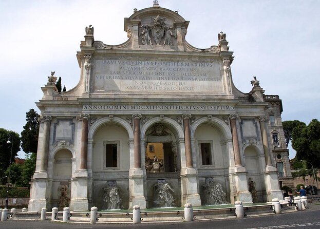 Rome Vintage Fiat 500 car Tour With Photographer - Fontana dell’Acqua Paola and the Gianicolo view