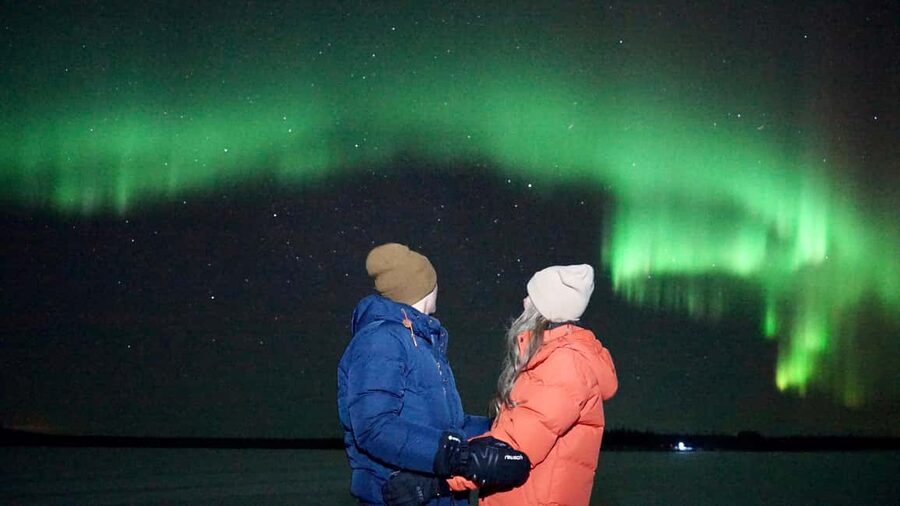 Rovaniemi: Aurora Hunting Photography Tour with Barbeque - How much value do you get for $81?