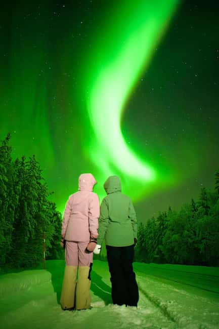 Rovaniemi: Guaranteed Northern Lights & Photography Tour - Starting in Rovaniemi and following the forecast