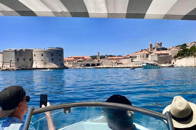 Sail, see, stop, photograph (4 hours) - Key points at a glance