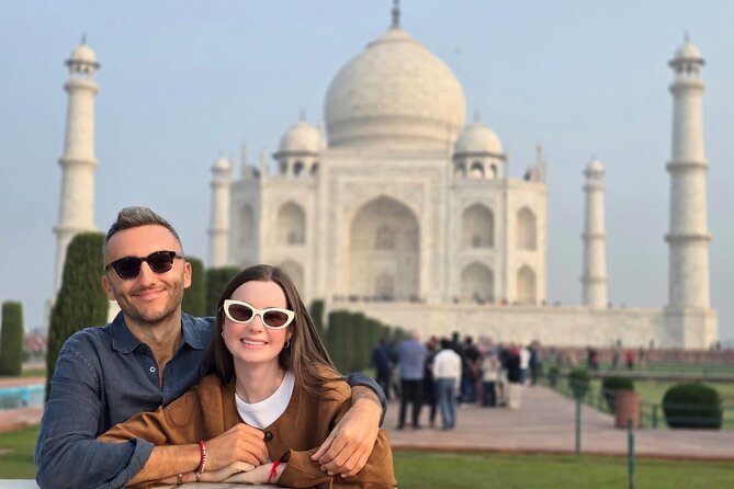 Same Day Taj Mahal Photography Tour by Car - Lunch at a premium hotel, if your package includes it