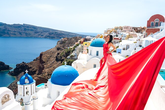 Santorini 2h Private Flying Dress Photoshoot with Transportation - Key details at a glance