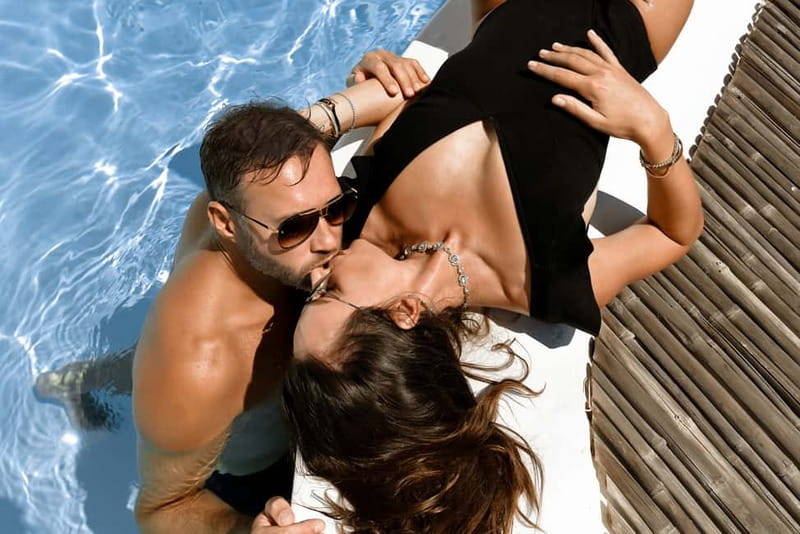 Santorini: Casual Photoshoot by Flying Dress Photo © - Who will enjoy this most