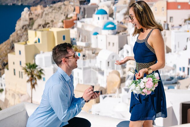 Santorini: Customized Private Photoshoot Walk in Oia - Meeting near the Virgin Mary church