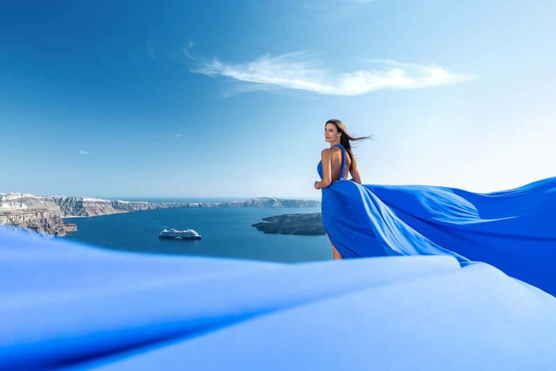 Santorini: Flying Dress Photo © Photoshoot "Express Package" - Key points to know before booking