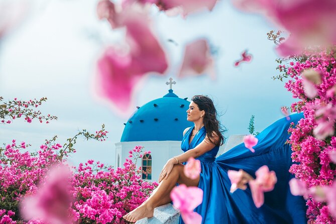 Santorini Flying Dress Photoshoot - Who should book this experience?