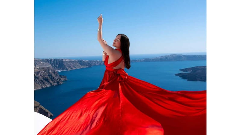 Santorini: Flying Dress Photoshoot with Edited Photos - Picking the dress and getting camera-ready