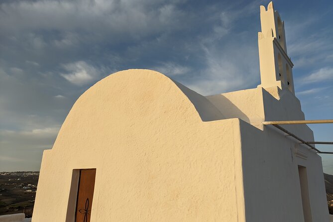 Santorini Instagram and TikTok Photo Spots Private Tour - Perissa Black Sand Beach: finish by the sea