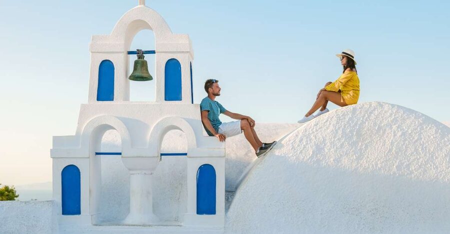 Santorini: Oia Village Professional Photo Shoot - Why a professional shoot helps in Oia