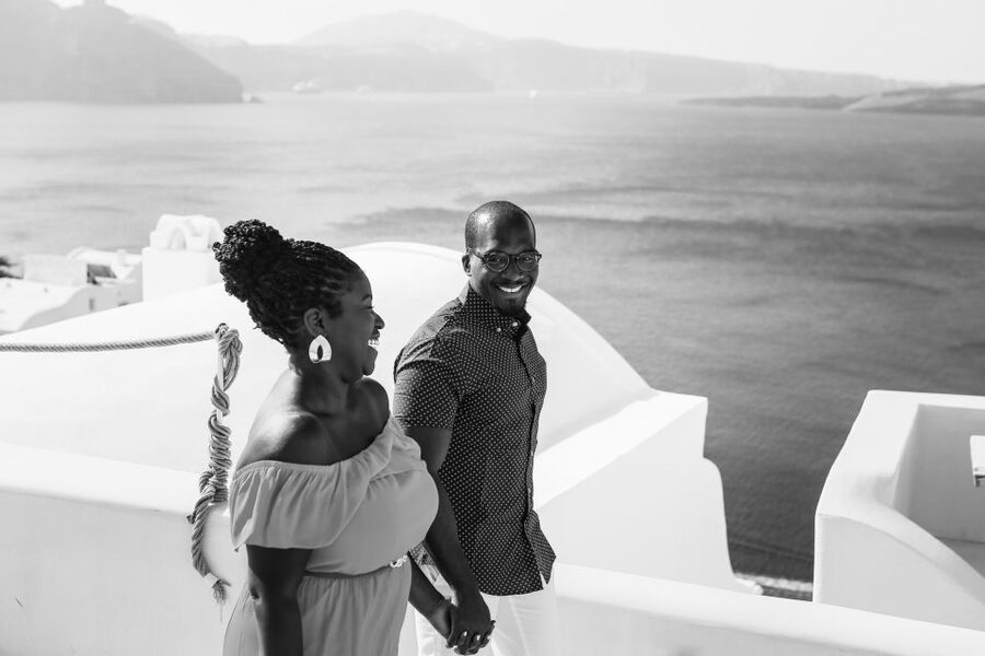 Santorini: Photo Shoot with a Private Vacation Photographer - How to prepare for a better session