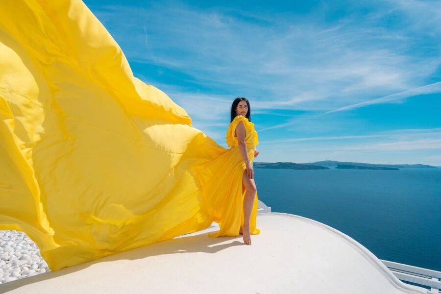 Santorini: Unique Flying Dress Photoshoot Experience - How the one-hour session works