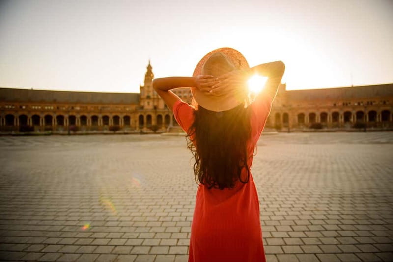 Seville: Personal Holiday Photoshoot - Meeting at Aníbal González’s Plaza de España