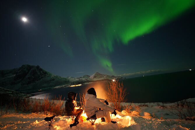 Small Northern Lights Tour Max 8 Guests Pickup and Photography - Guides who keep looking after the forecast turns poor