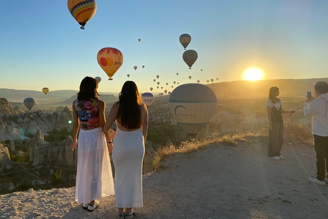 Sunrise Balloon Watching Tour with Photographer in Goreme - Who will enjoy this balloon watching tour?