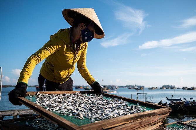 Sunrise Photography Tour in Vietnam Fishing Village - What Etienne and Jean bring to the morning