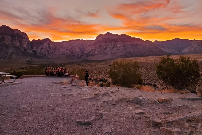 Sunset Hike and Photography Tour near Red Rock with Optional 7 Magic Mountains - Short walks and viewpoints near Spring Mountain State Park