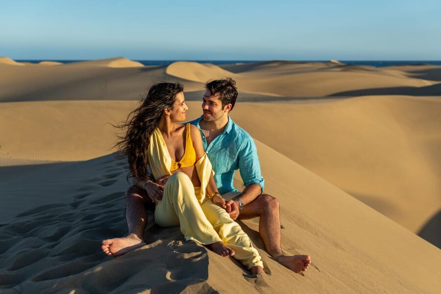 Sunset Photography at Dunas Beach Maspalomas - Lisi’s relaxed approach to posing