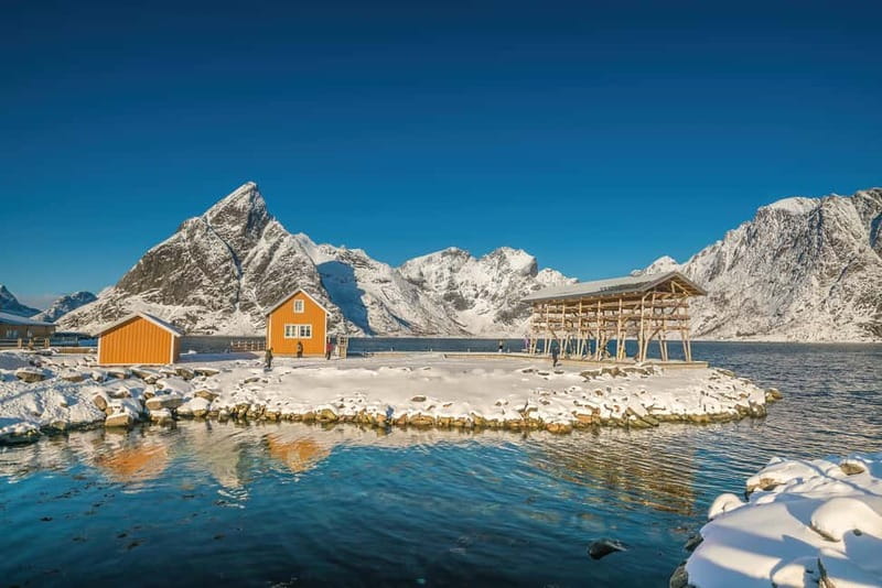 Svolvaer: Lofoten Gems Photo Tour - Reine, Hamnøy & Å - What the small minivan changes