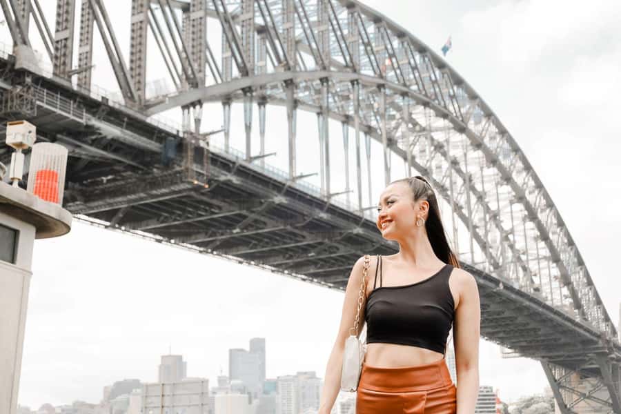 Sydney: Private Photoshoot outside the Opera House - Who will get the most from this experience