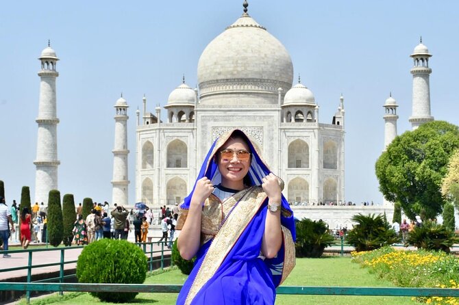 Taj Mahal Tour With Professional Photographer With Rental Saree - Itmad-ud-Daula and its painted details