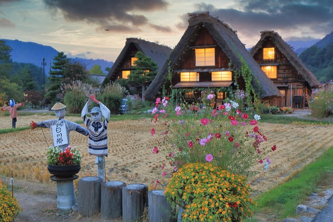 Takayama and Shirakawago/Photoshoot by professional photographer - The photographer service is the real difference